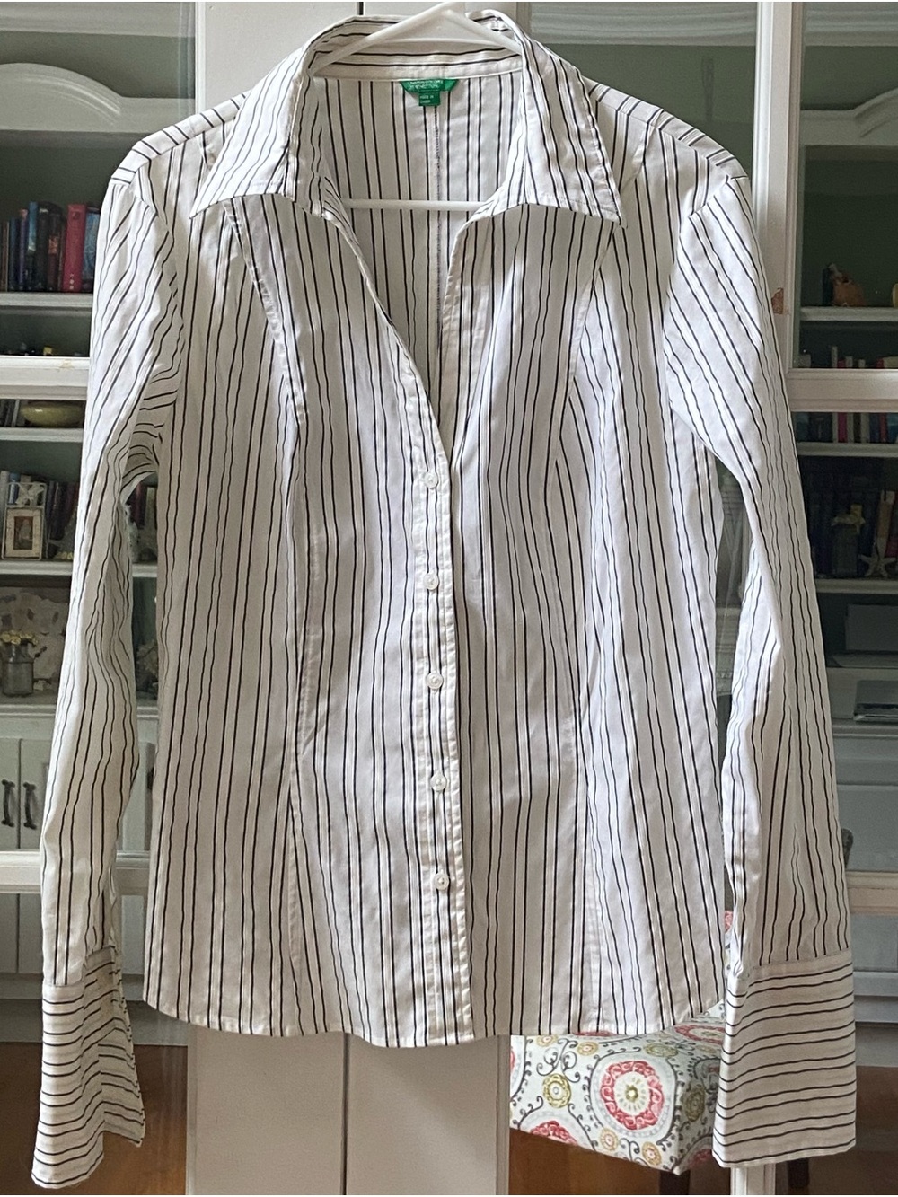 United Colors Of Benetton White Button-Down Shirt with Gray Stripes Size Large